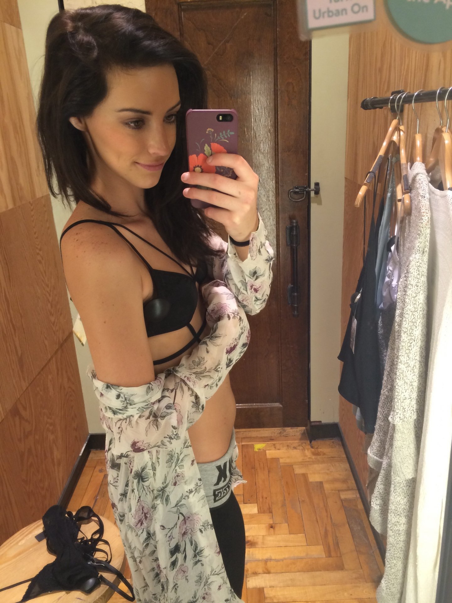 Qu33nInBed from Glasgow City,United Kingdom