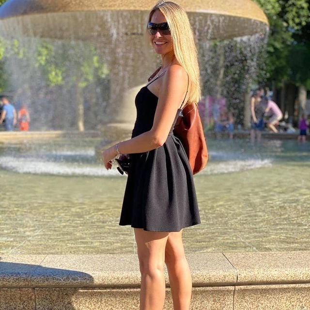 fUtuRistiCL0ver from Aberdeen City,United Kingdom